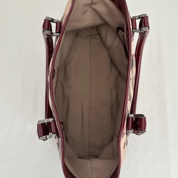 Burberry bag color burgundy - Picture 6 of 14